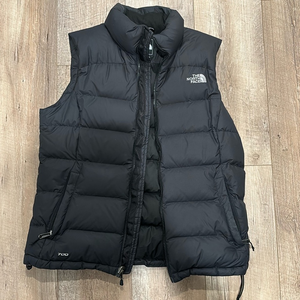 Women’s north face puffer vest